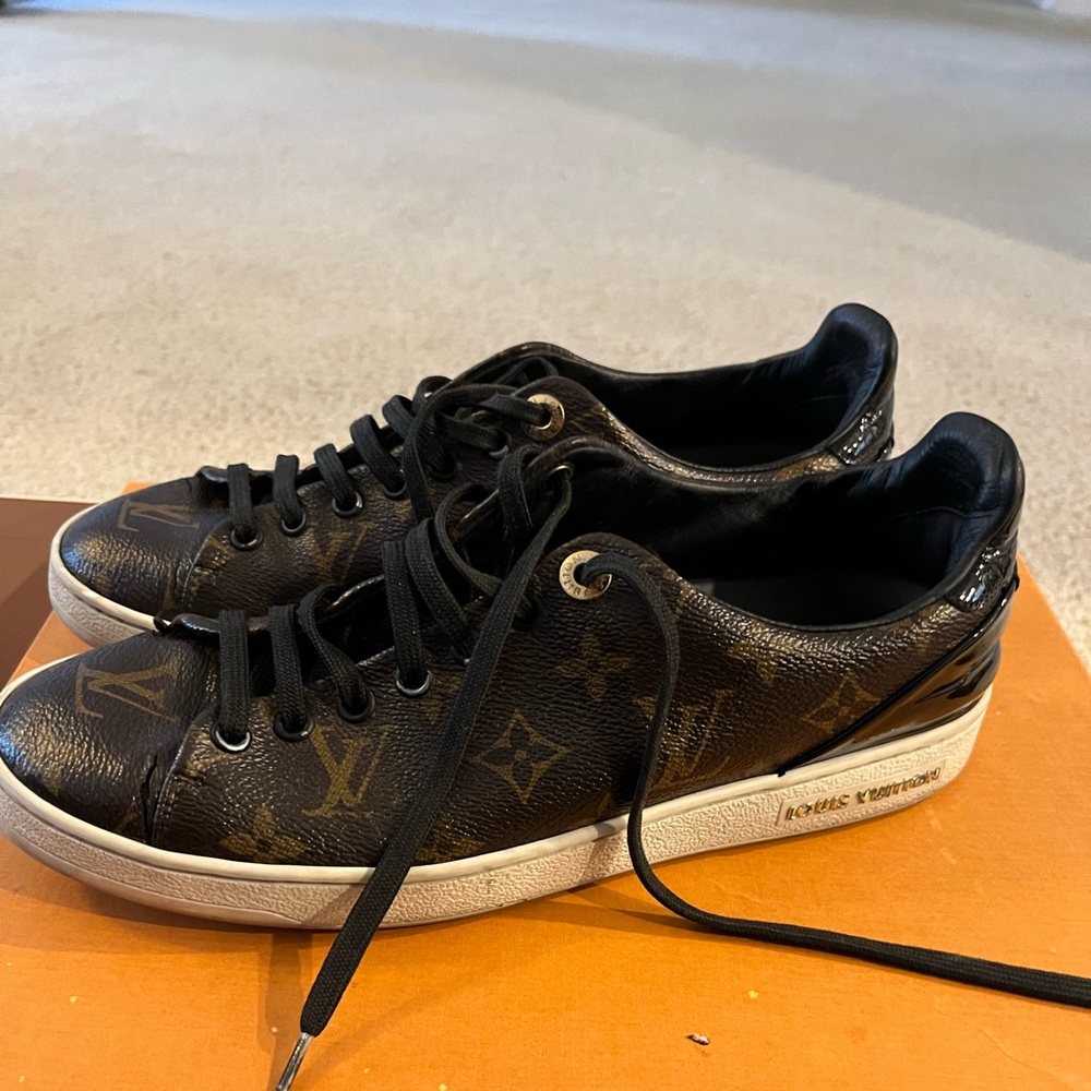 Louis Vuitton FRONTROW SNEAKER